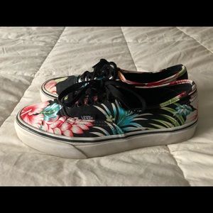 Vans size 8 women’s 6 men’s
